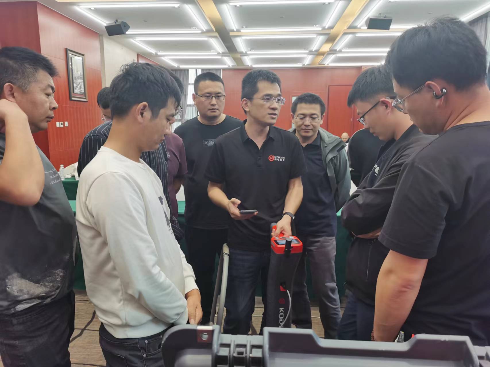 戳我試試